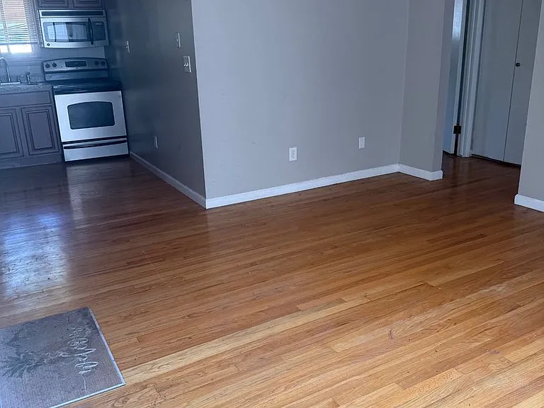 122 N Lafayette Ave — Photo 14