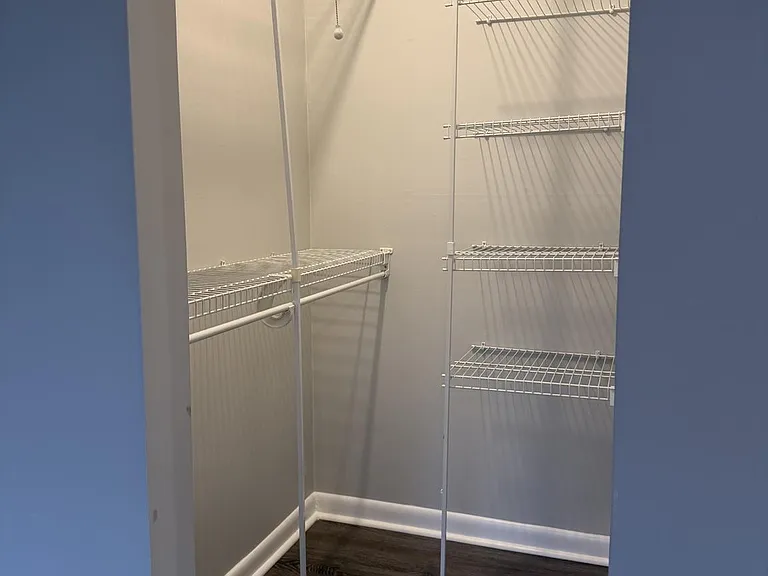 140 Royal Oak Dr #I — Photo 17