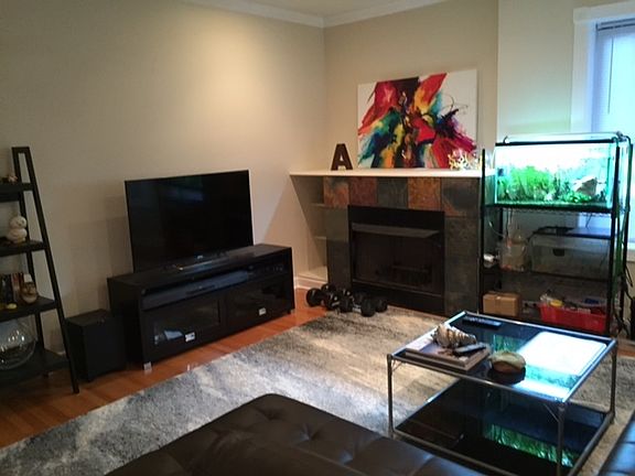 2nd image of 6436 N Leavitt St #E3