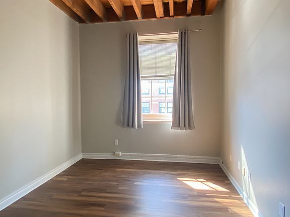 4th image of 225 Arch St