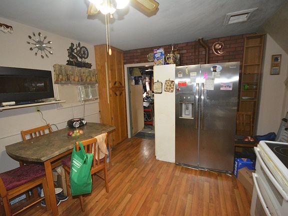 5th image of 563 Herring Cove Rd