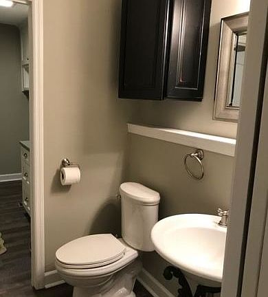 4th image of 2829 Shamrock St S