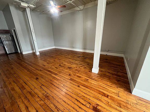 4th image of 212 Dartmouth St Unit 4