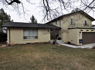 820 S Arbutus St, Lakewood, CO 80228