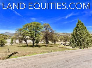 Dennis Ln, Hornbrook, CA 96044