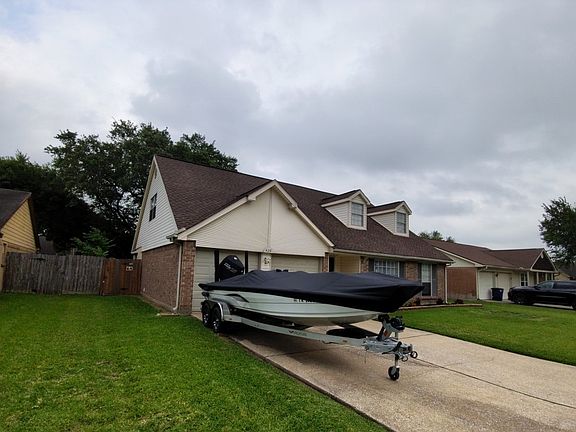 2nd image of 420 Meadowpoint Dr