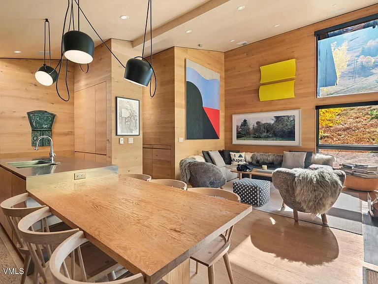 800 S Monarch St #9 — Photo 10