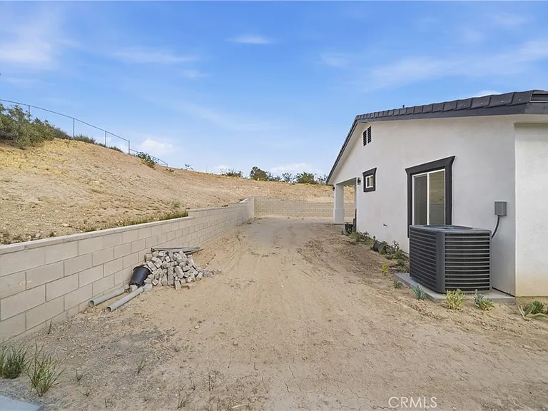 16315 Orick Ave — Photo 13