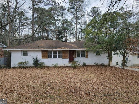 3rd image of 2167 Dresden Dr