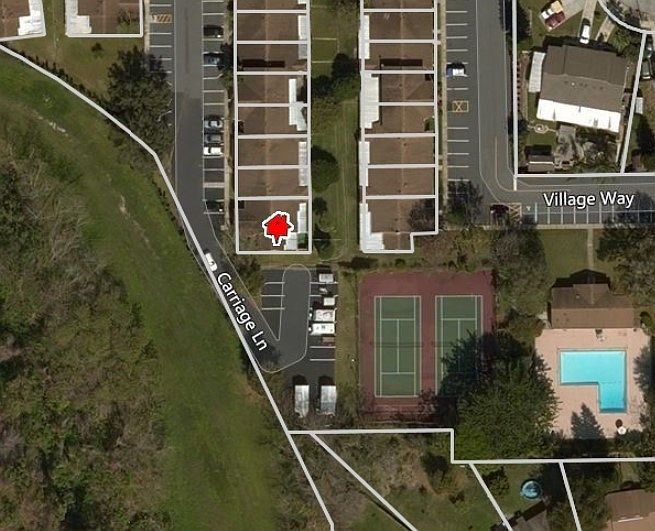 1st image of 1235 Carriage Ln