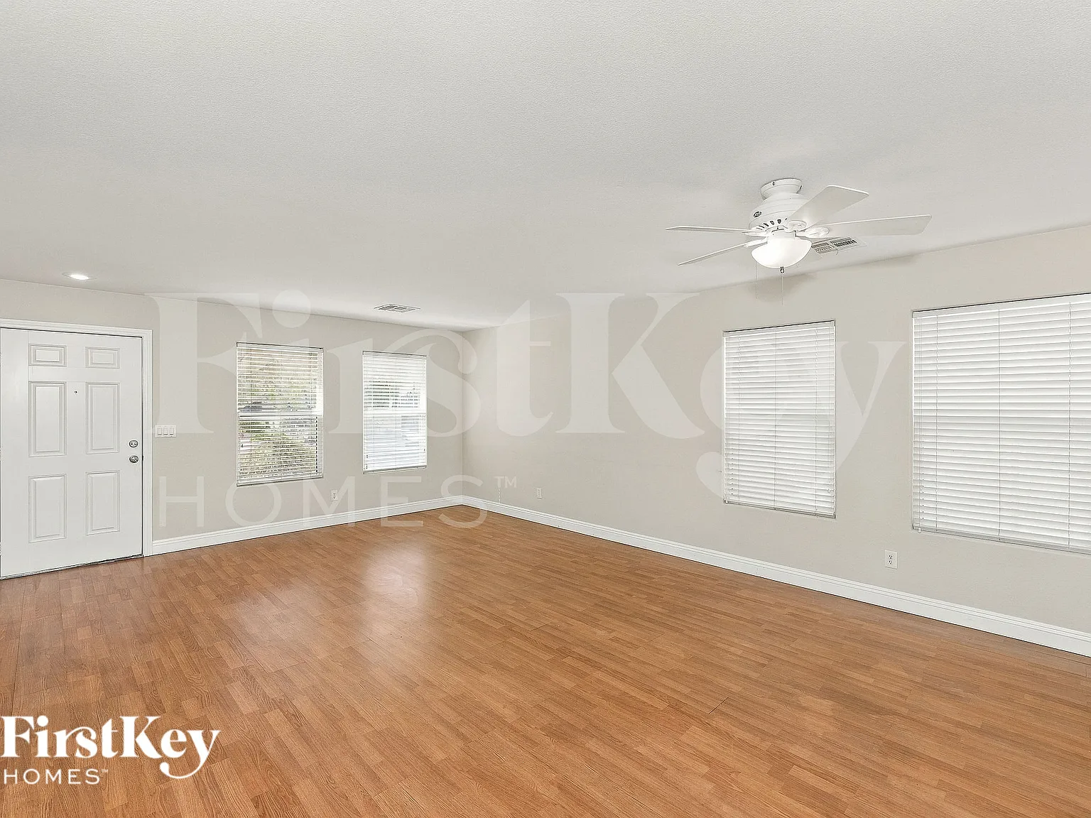 4 bed, 2.0 bath, 1820 sqft, $2,290 — Photo 4