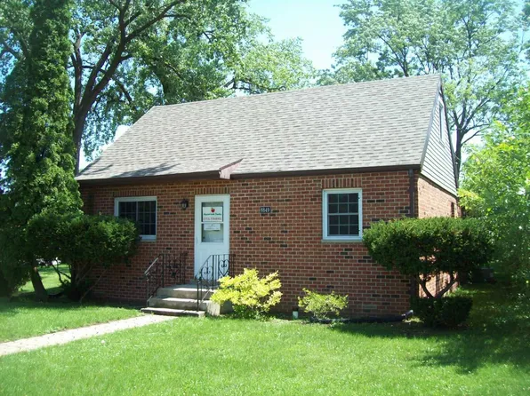 6849 Garden Ln, Bridgeview, IL 60455