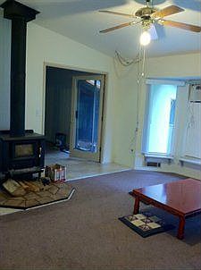 3rd image of 929 Deerbrush Dr SE