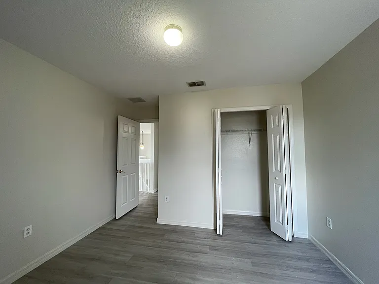 201 Kensington Dr — Photo 39