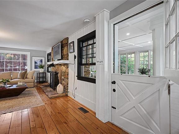 2nd image of 45 Michelle Cir