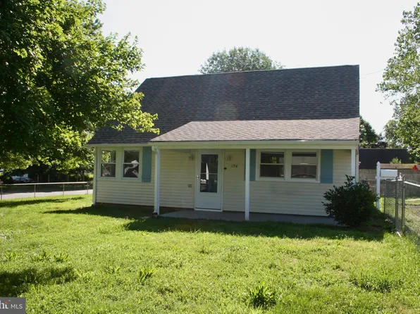 124 Stratford Ave, Ewing, NJ 08618