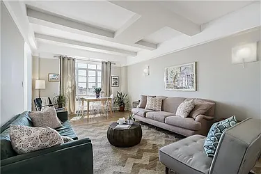 Sold by Avenue Sotheby's International Realty