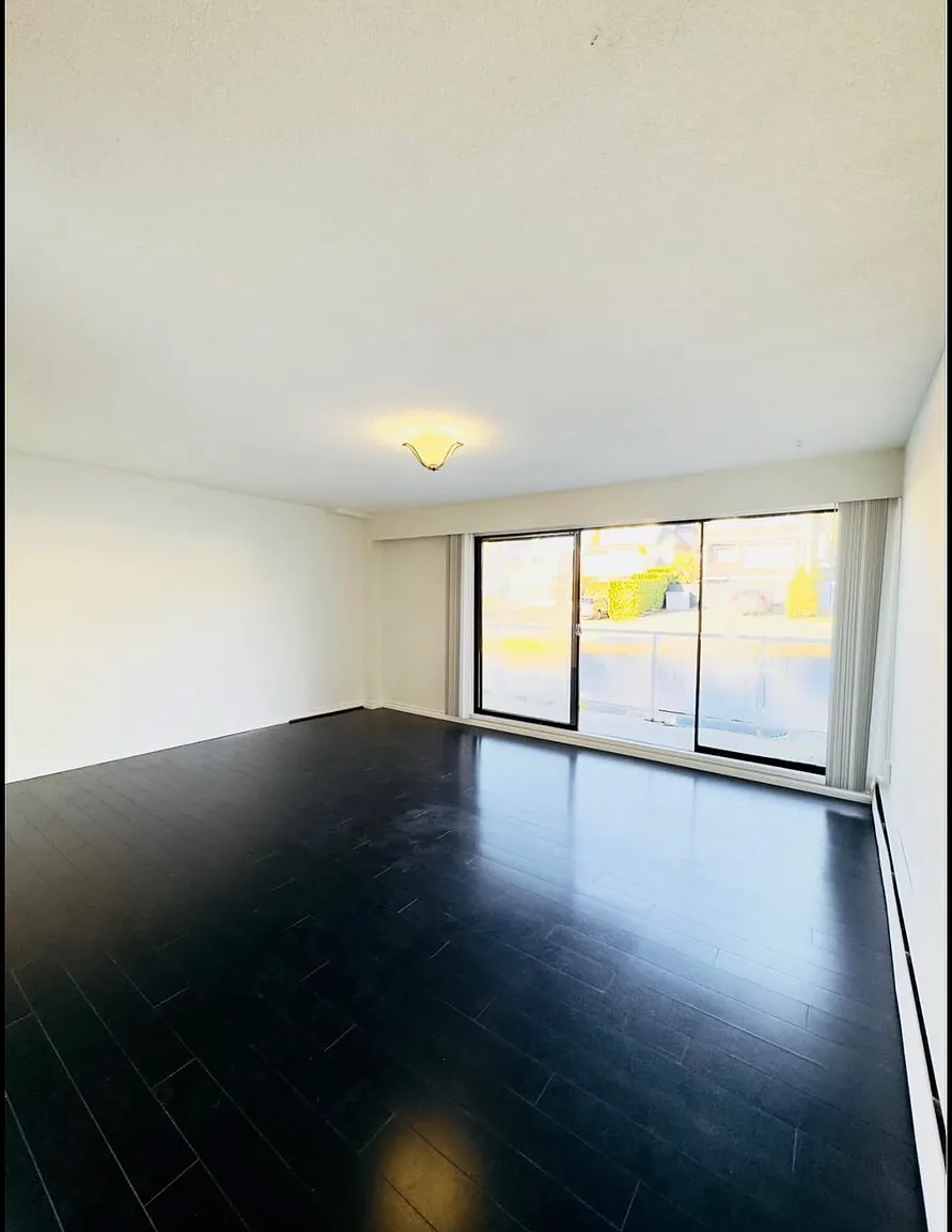 15158 Royal Ave #403 photo 1