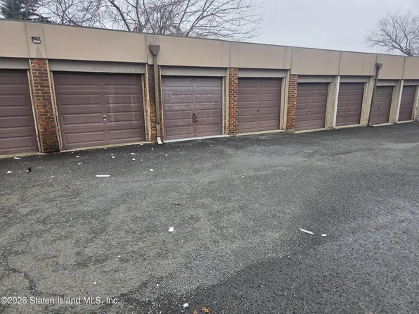 65 Saint Pauls Ave, Staten Island, NY 10301