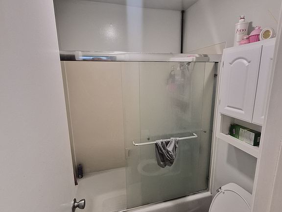 4th image of 1551 Southgate Ave APT 271