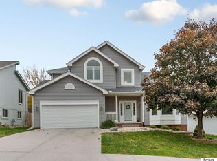4225 N 164th St, Omaha, NE 68116
