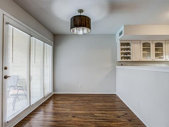 3rd image of 1505 E Interstate 30 APT 214