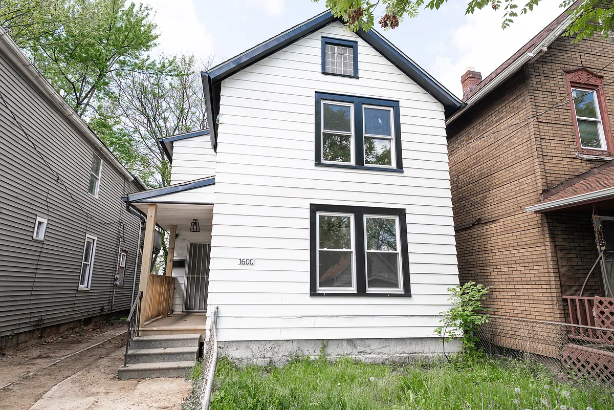 Building Photo - 1600 E 49th St #2