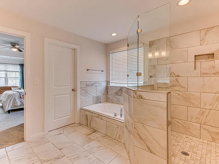 903 Williford Run Dr — Photo 14