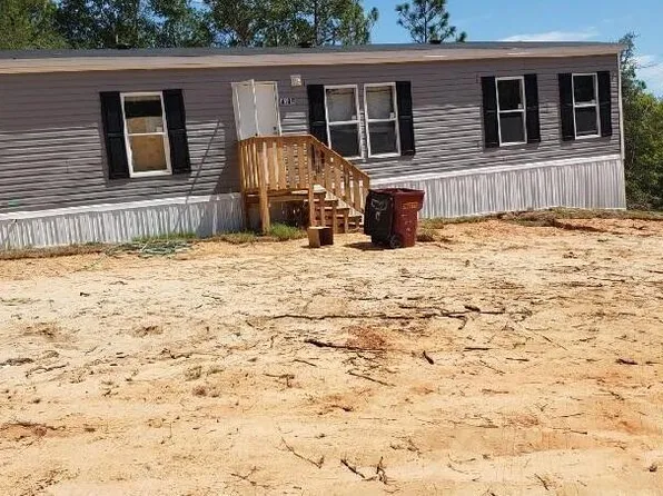 4185 Log Lake Rd, Holt, FL 32564