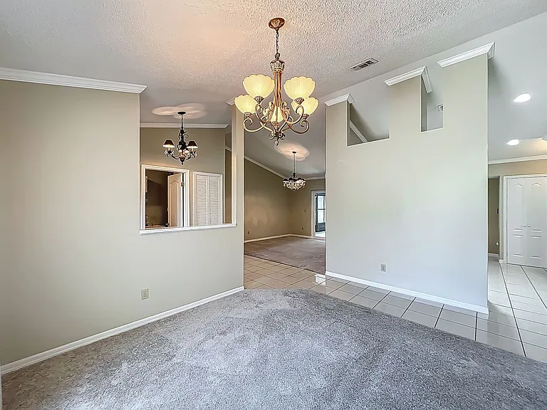 1843 Shadyhill Ter — Photo 17