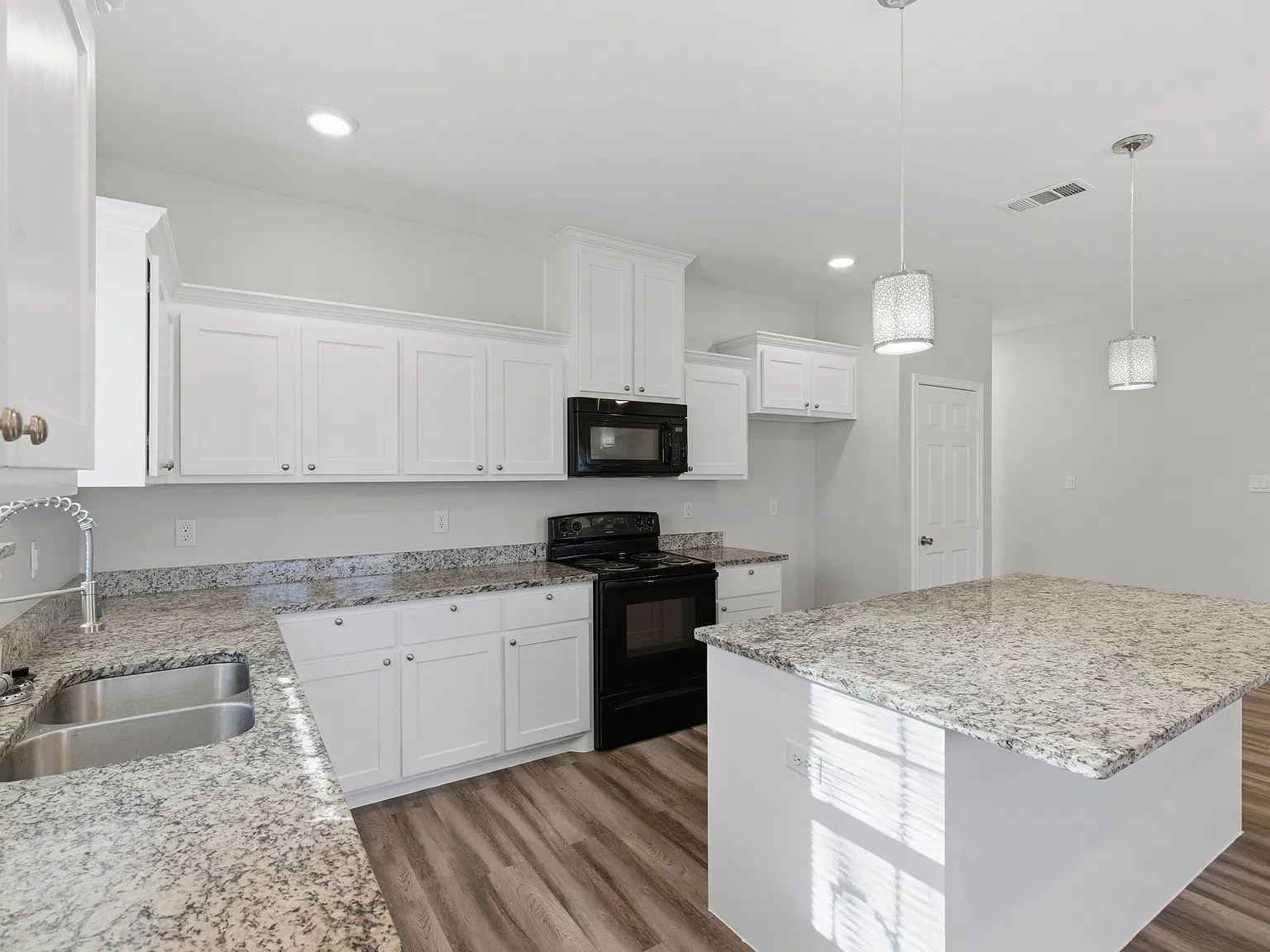 3304 Langford Street, Greenville 75401 - 1 — Photo 4