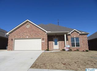 2408 Aldingham Dr SW, Decatur, AL 35603