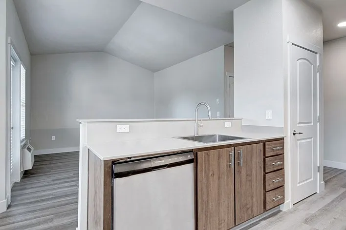 River Ridge Apartments — Photo 63