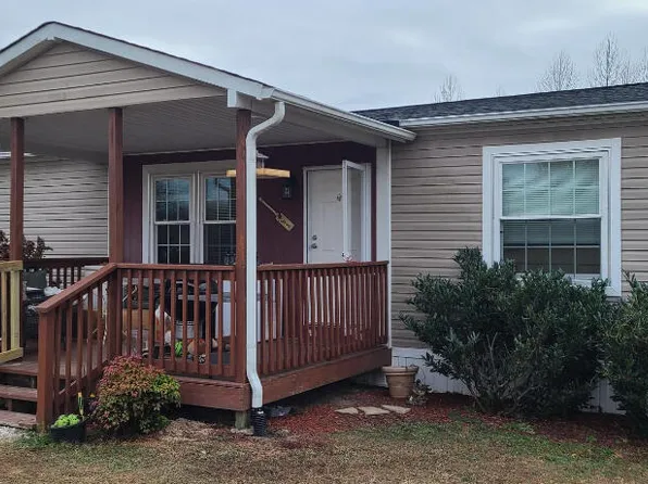 679 Bert Ridge Rd, Science Hill, KY 42553