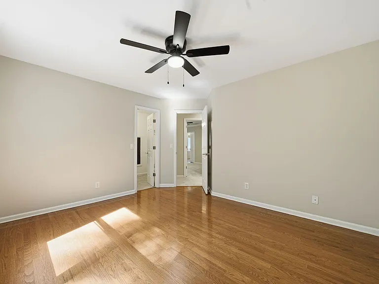 174 Ennisbrook Dr SE — Photo 38