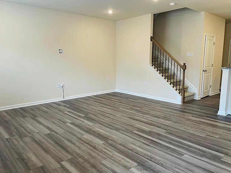 2402 Hedge Maple Dr — Photo 4