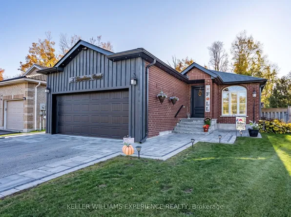 34 Brighton Rd, Barrie, ON L4M 6S4