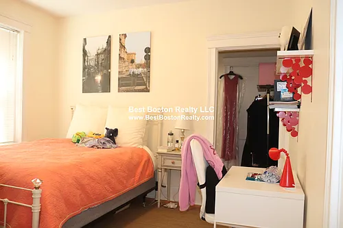 89 Trowbridge St #23 Photo 1