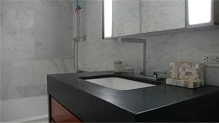 Rented by R New York