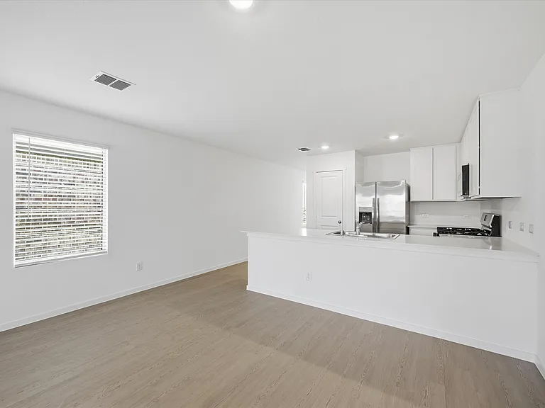 1625 Elliott Rd — Photo 5