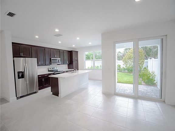 5th image of 580 Parsons Way