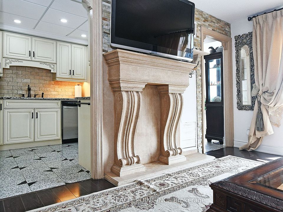 30 Harding Blvd N Richmond Hill ON Zillow