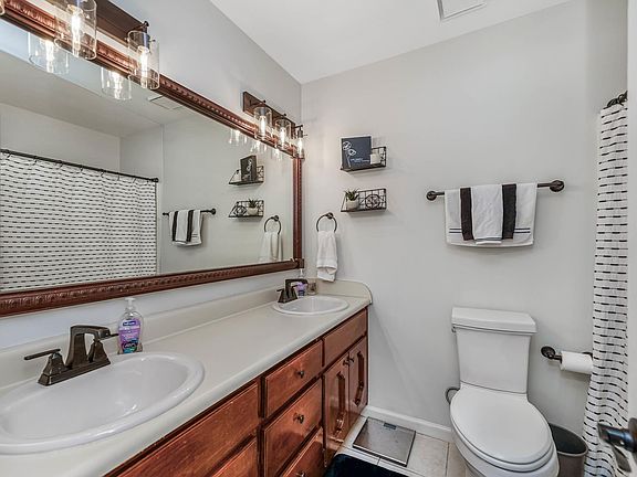 5th image of 103 Shaverlee Ct