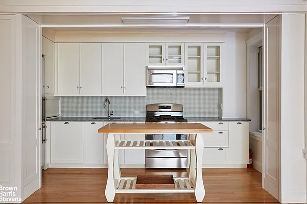 Rented by Brown Harris Stevens | media 9