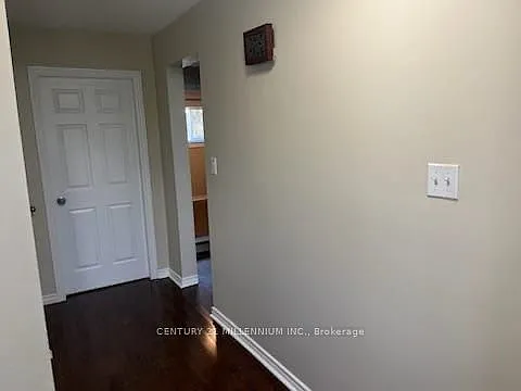 51 Mancroft Cres #LOWER — Photo 3