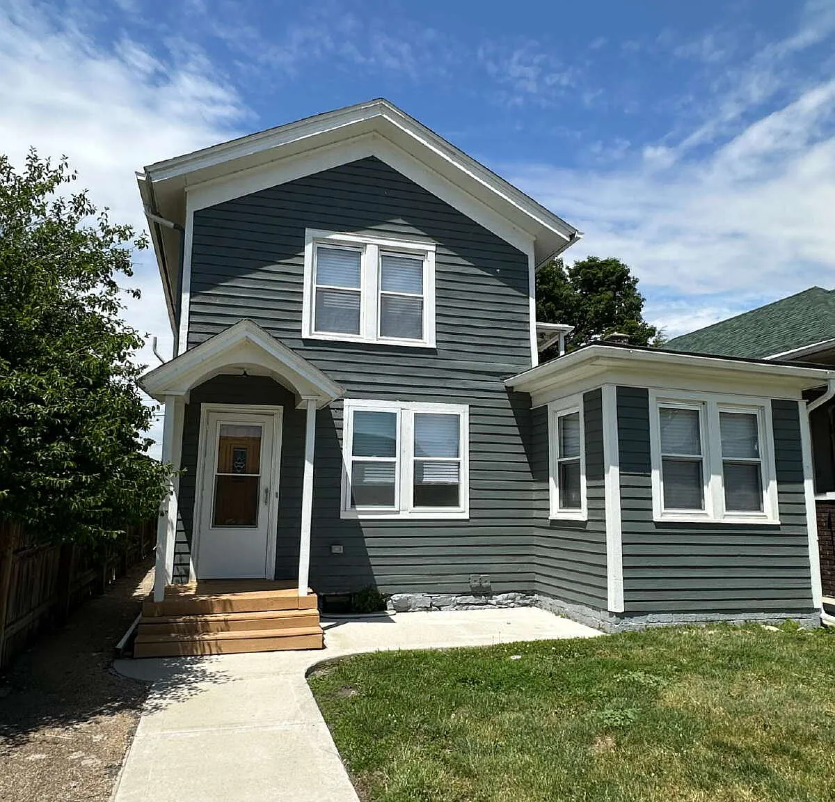 2 bed, 1.0 bath, $1,650 — Photo 1