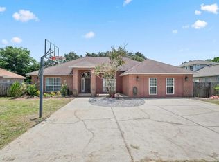 304 Valencia St, Gulf Breeze, FL 32561