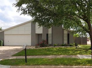 3627 Chamberland Dr, Arlington, TX 76014