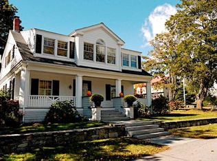 1 Elizabeth Rd, Cape Elizabeth, ME 04107