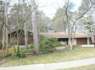 5513 Siebert St, Midland, MI 48640